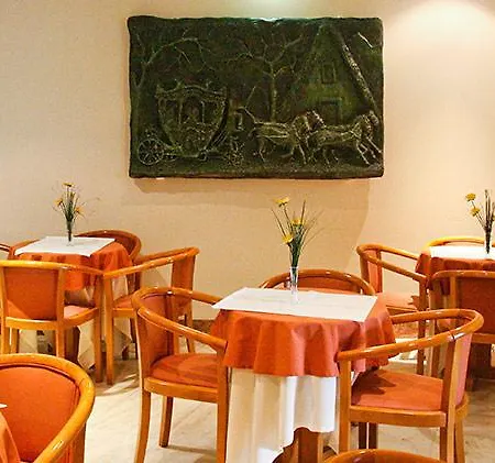 Do Centro Hotel 3*